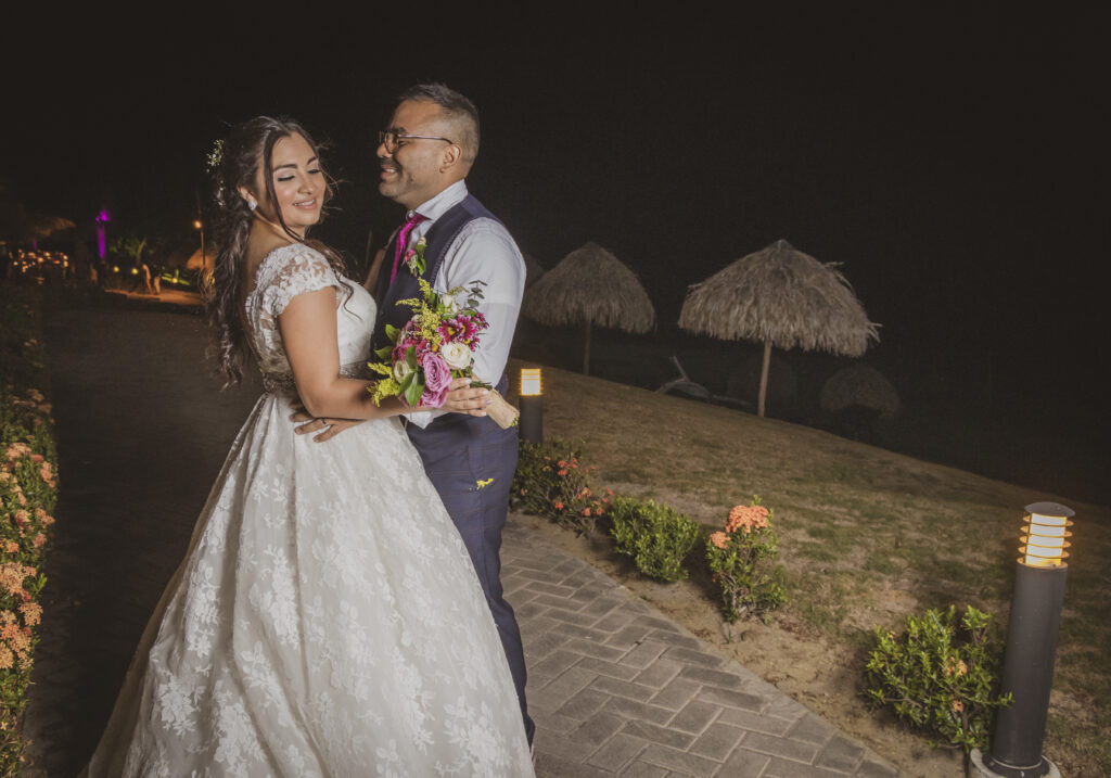 organización de bodas- bacioni eventos-patrick-andreina-playa-panamá-bijao
